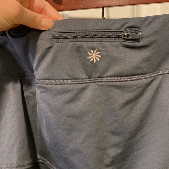 Athleta Charcoal Gray Tiered 14” Skort EUC - Picture 7 of 12